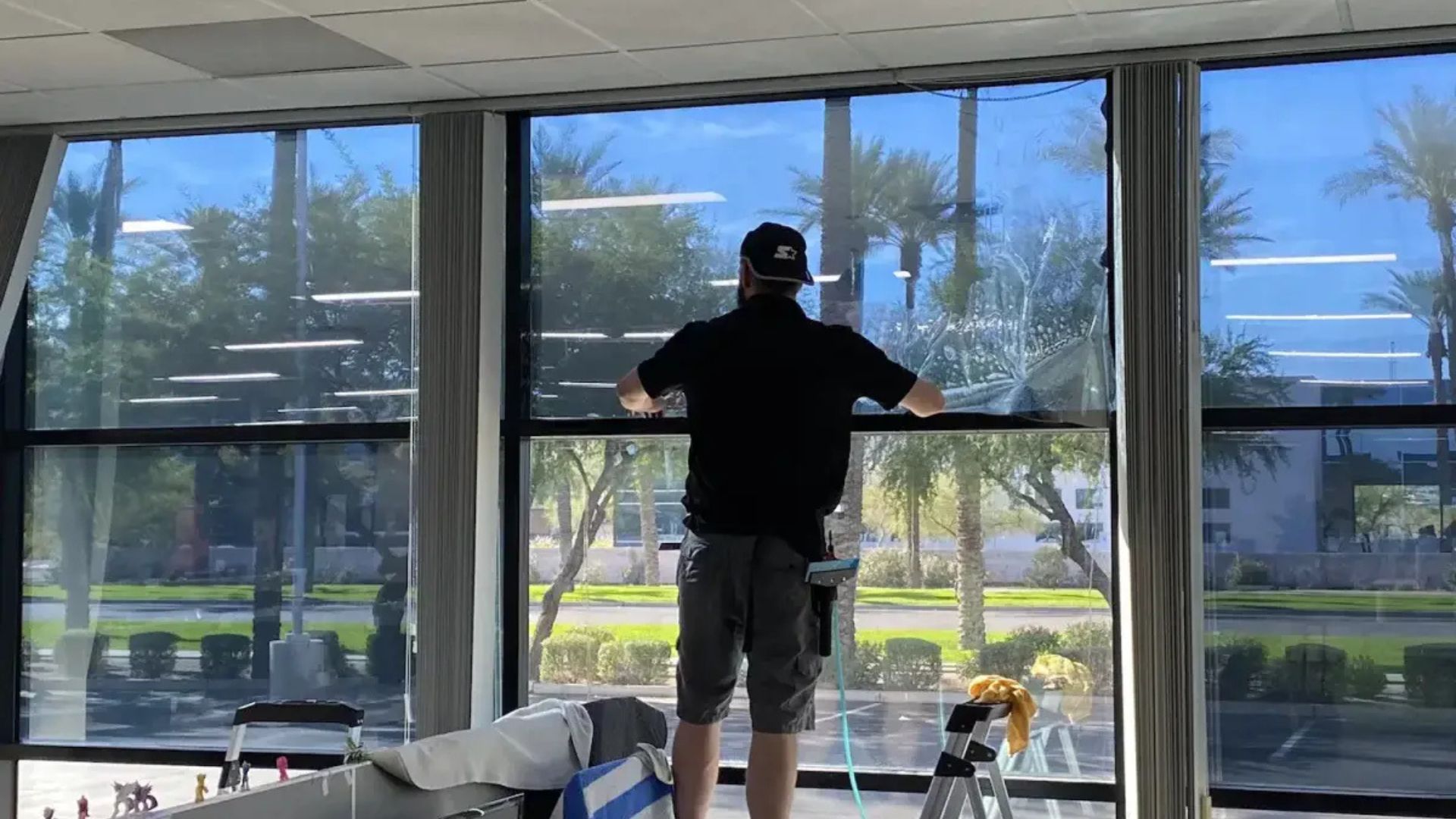 Detailing garage commercial window tint services